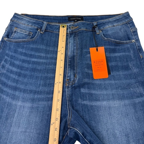 Risen High Rise Raw Hem Mid Thigh Shorts 3XL - Picture 13 of 14